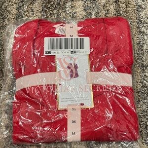 Victoria's Secret Scarlet Sleepwear